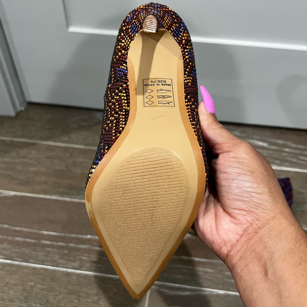 Colorful Patterned Heels - Picture 6 of 6
